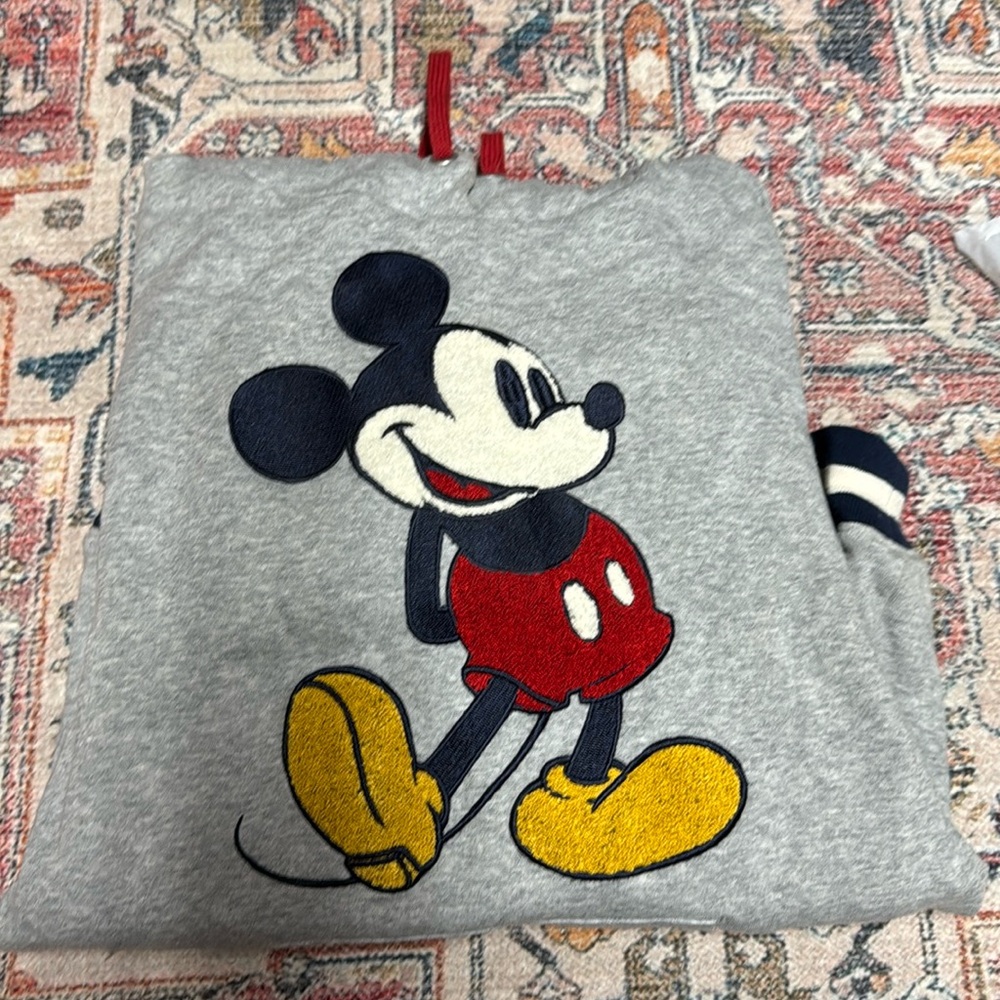 Walt Disney World Mickey Mouse Hoodie Sweatshirt